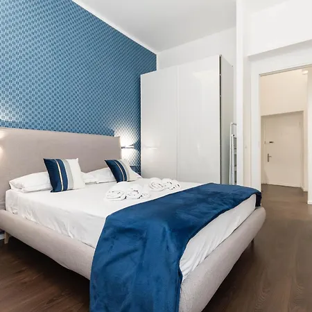 4 Posti Letto In Centro Storico, A Pochi Minuti A Piedi Dall'acquario E La Stazione Principe Appartement *