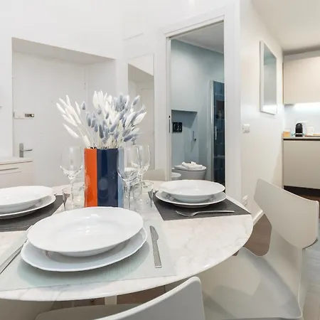 4 Posti Letto In Centro Storico, A Pochi Minuti A Piedi Dall'acquario E La Stazione Principe Appartement Genua