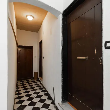 4 Posti Letto In Centro Storico, A Pochi Minuti A Piedi Dall'acquario E La Stazione Principe Appartement